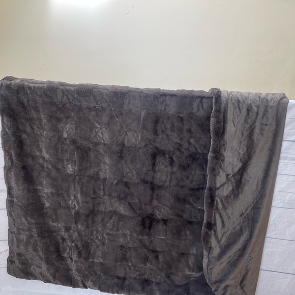 Berkshire Dark Brown Throw Blanket - Picture 9 of 11